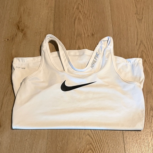 Nike Pro White Racerback Tank - Picture 3 of 3